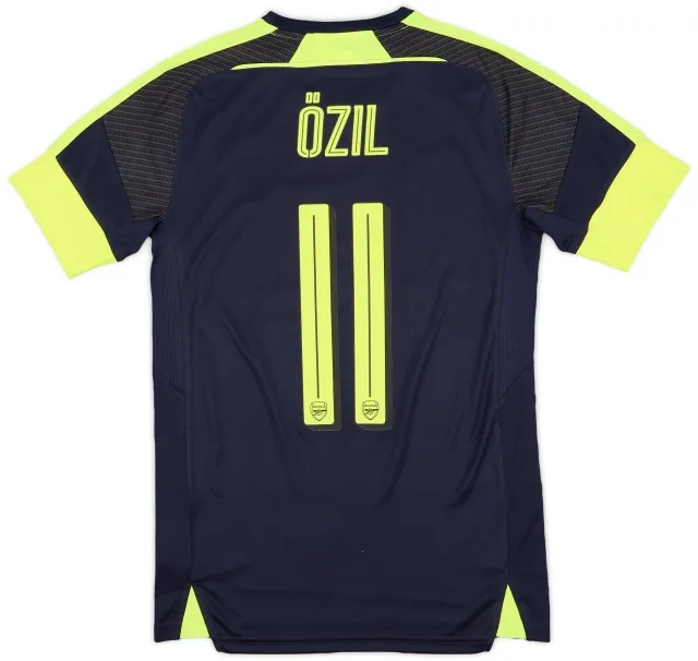 Puma 2016-17 Arsenal Third Shirt Ozil #11 (XS)