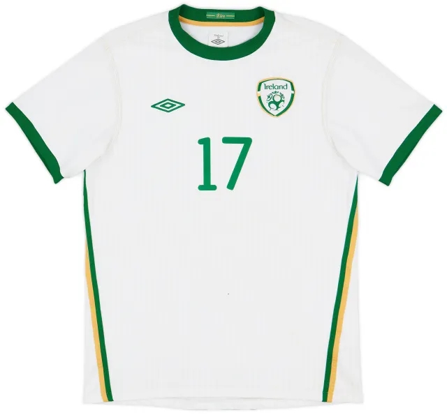Umbro 2010-11 Ireland Away Shirt #17 - 6/10 - (L)