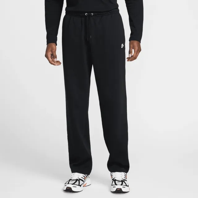 Nike Club Jogger In Black