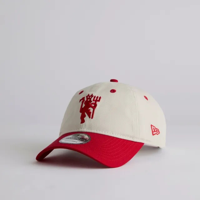 Manchester United x New Era Kids Contrast Visor 9Forty Cap Cream