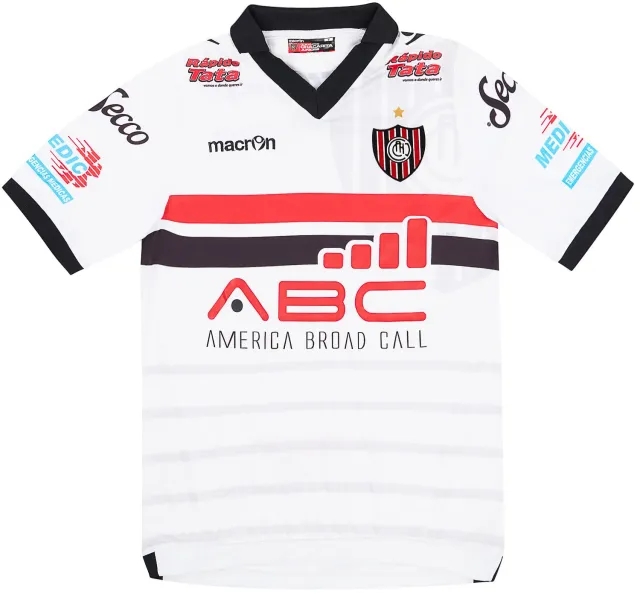 Macron 2016-17 Chacarita Juniors Away Shirt - 6/10 - (S)