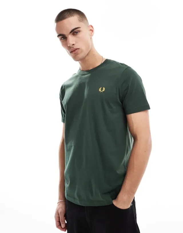 Fred Perry T-Shirt In Green