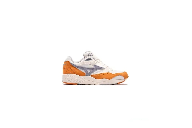 Mizuno Contender Trainers