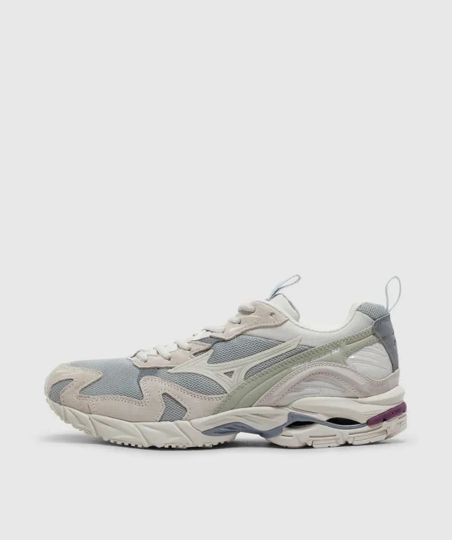 Mizuno Wave Rider 10 Premium Trainers