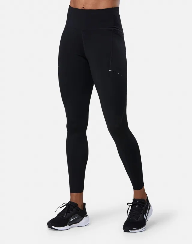 Women's Nike Swift 7/8 Leggings in Black/Silver