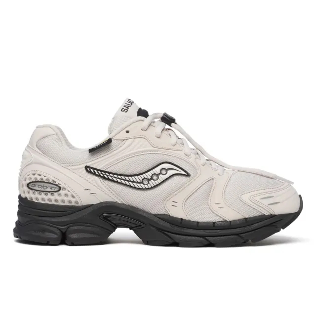Saucony - ProGrid Triumph 4 Gorpcore in Grey