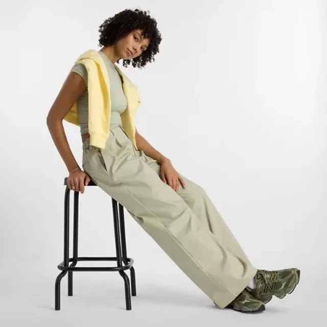 New Balance Women's Boylston Twill Trouser in Green Cotton Twill