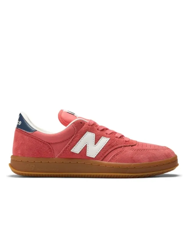 New Balance T500 Trainers In Drift Red