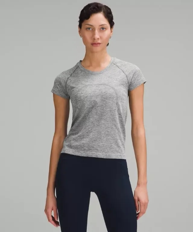 lululemon IE lululemon – Women's Swiftly Tech Short-Sleeve Shirt 2.0 Waist Length – Color White/Grey – Size 8