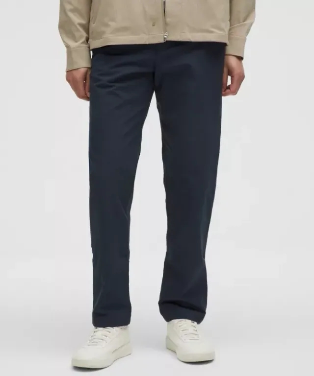 lululemon IE lululemon – Men's ABC Classic-Fit Trousers 32L Stretch Cotton VersaTwill – Color Blue – Size 38