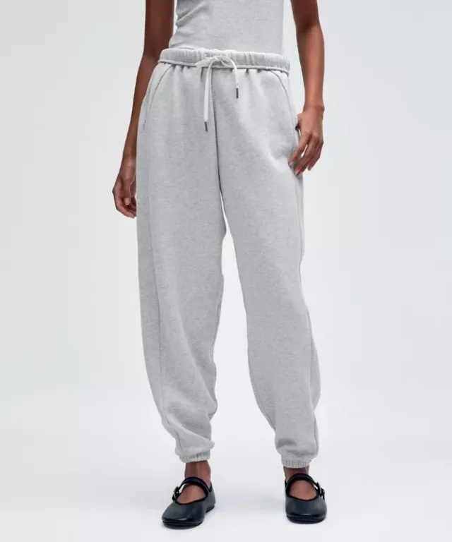 lululemon IE lululemon – Women's Scuba Mid-Rise Oversized Joggers Short – Color Light Grey/Grey – Size 3XS