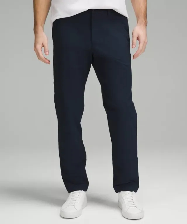 lululemon IE lululemon – Men's ABC Classic-Fit Trousers 30L Stretch Cotton VersaTwill – Color Blue – Size 33