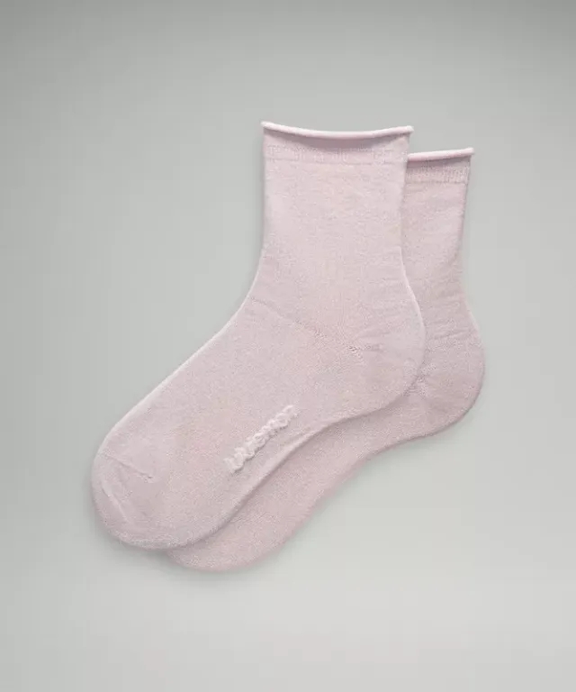 lululemon IE lululemon – Women's Daily Stride Sparkle Quarter Socks – Color Silver/Pink – Size M