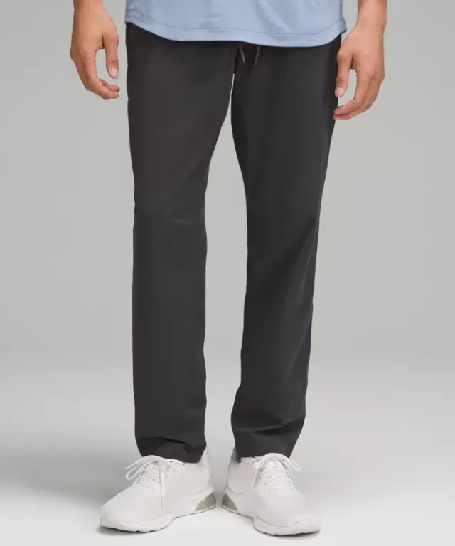 lululemon IE lululemon – Men's Zeroed In Slim-Fit Trousers Shorter – Color Grey – Size XS
