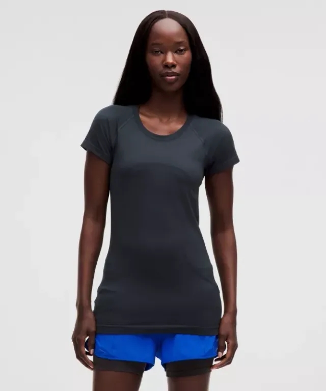 lululemon IE lululemon – Women's Swiftly Tech Short-Sleeve Shirt 2.0 Hip Length – Color Blue – Size 8