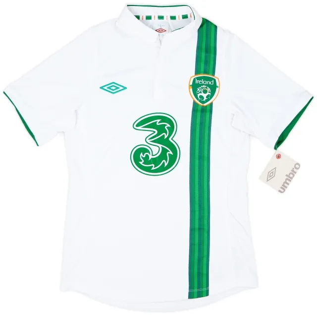 Umbro 2012-13 Ireland Away Shirt (S)
