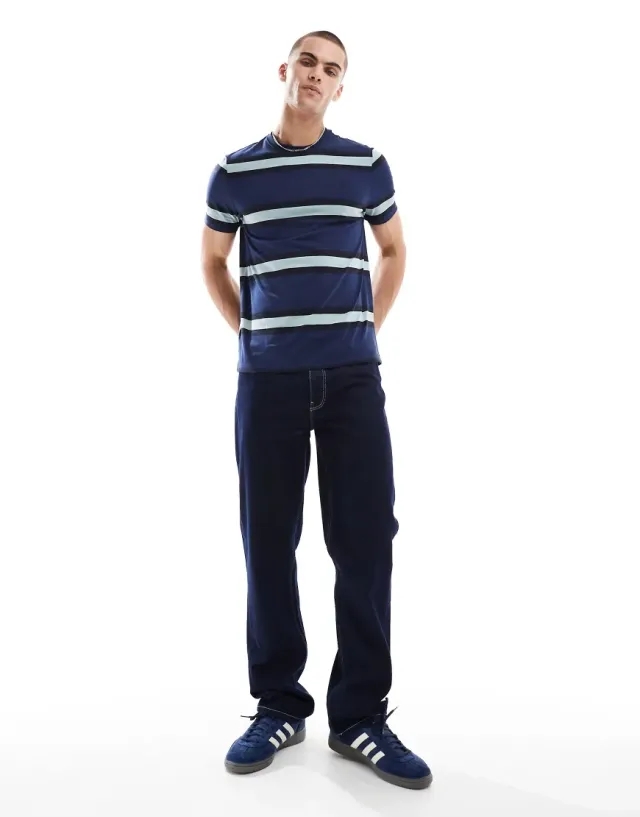 Fred Perry T-Shirt In Navy With Horizontal Thick Stripes