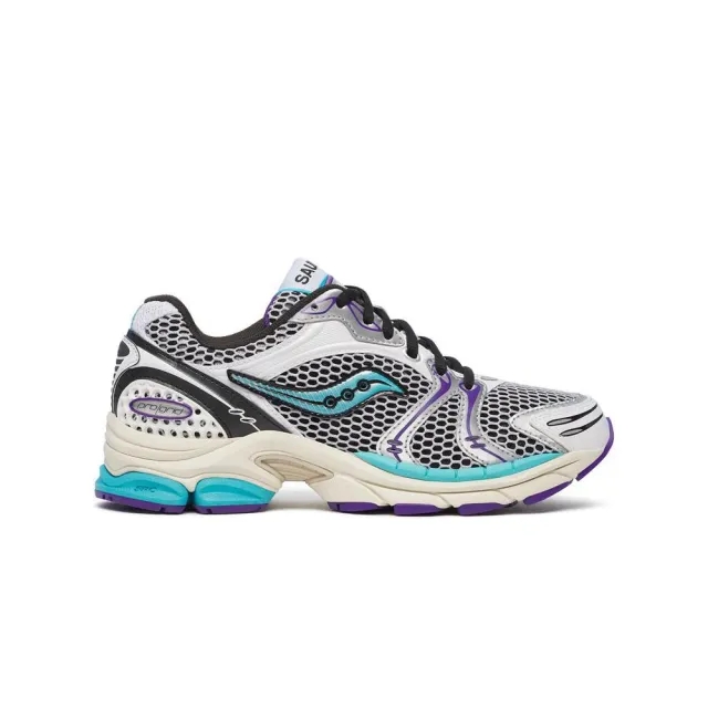 Saucony - ProGrid Triumph 4 in White
