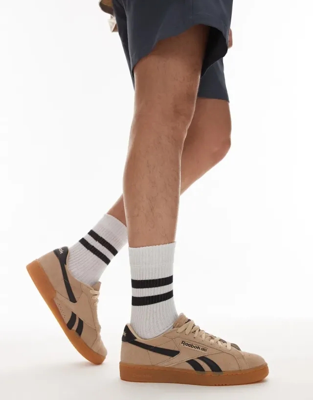 Reebok Classics Club C Grounds Uk Trainers