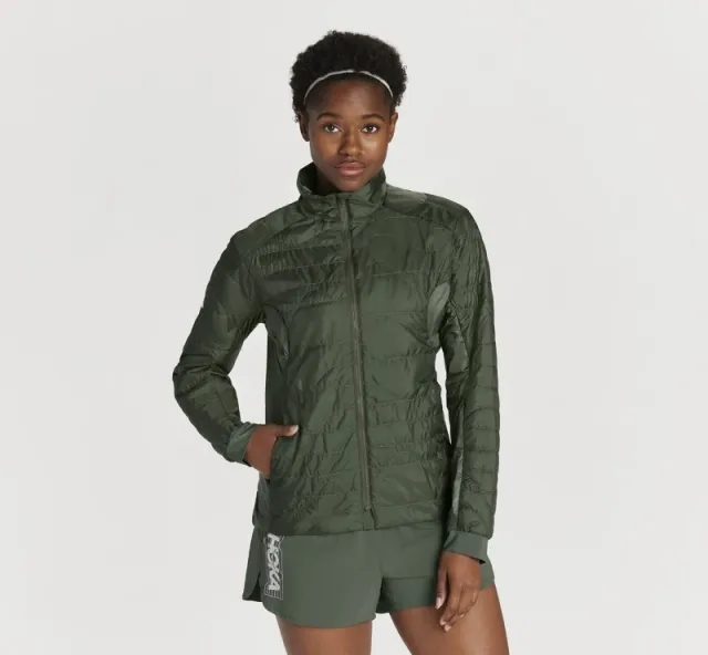 Hoka One One HOKA Women's Sky Quilt Jacket in Duffel Bag