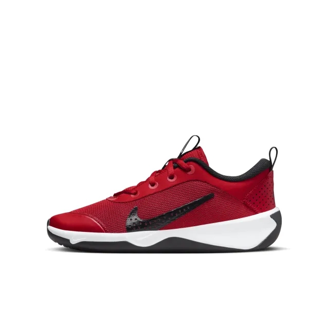 Nike Omni Multi-Court Older Kids' Indoor Court Shoes - Red