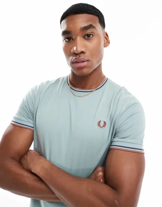Fred Perry Twin Tipped T-Shirt In Ice Blue