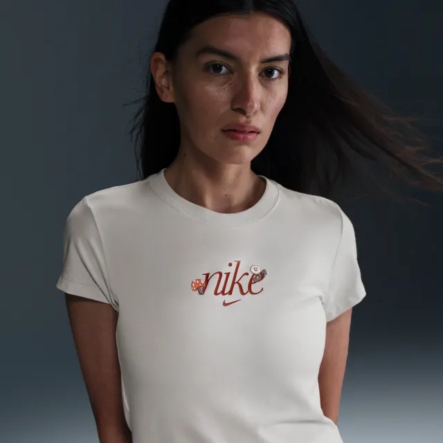 Nike Sportswear Chill Knit Women's Slim Graphic T-Shirt - Brown - Modal/Cotton/Elastane