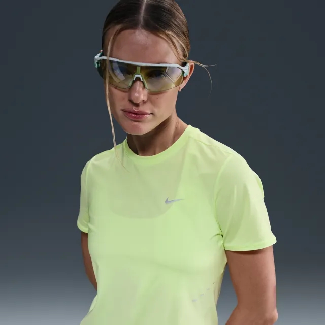 Nike Swift Women's Dri-FIT Short-Sleeve Running Top - Yellow - Polyester/Elastane