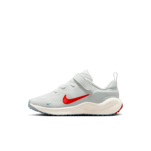 Nike Revolution 7 Younger Kids' Shoes - White