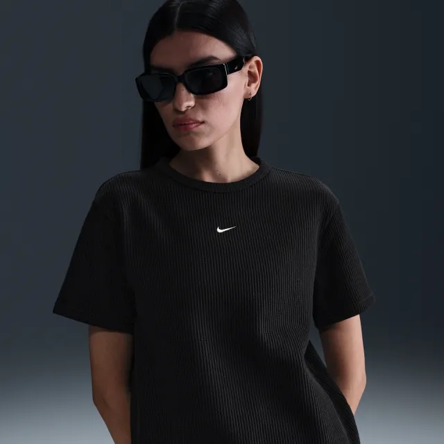 Nike Sportswear Chill Waffle Women's Loose Short-Sleeve Top - Black - Sustainable Materials