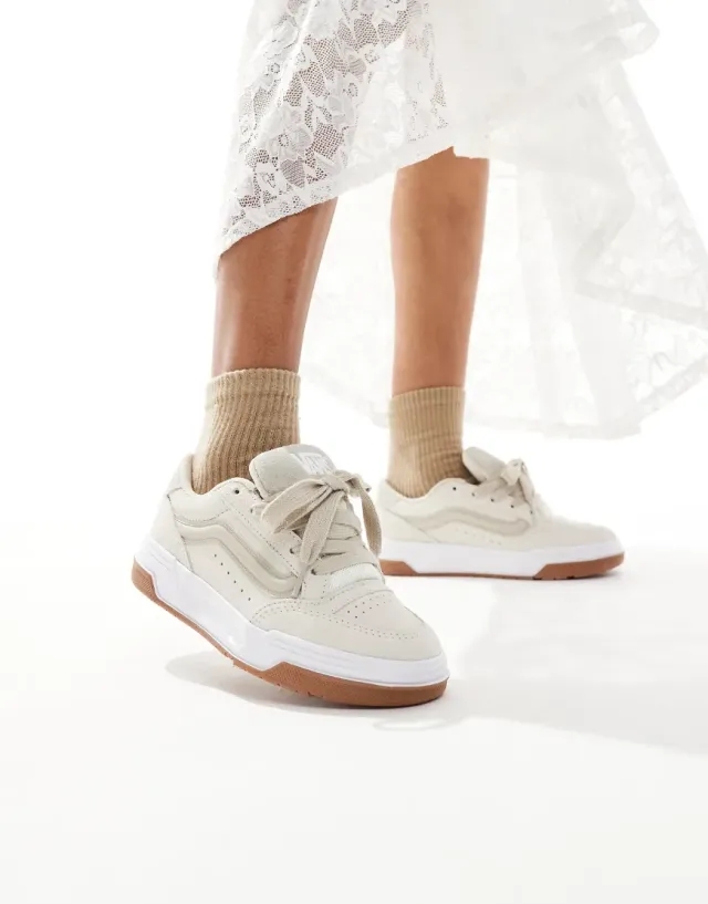 Vans Hylane Trainers In Peyote-Neutral