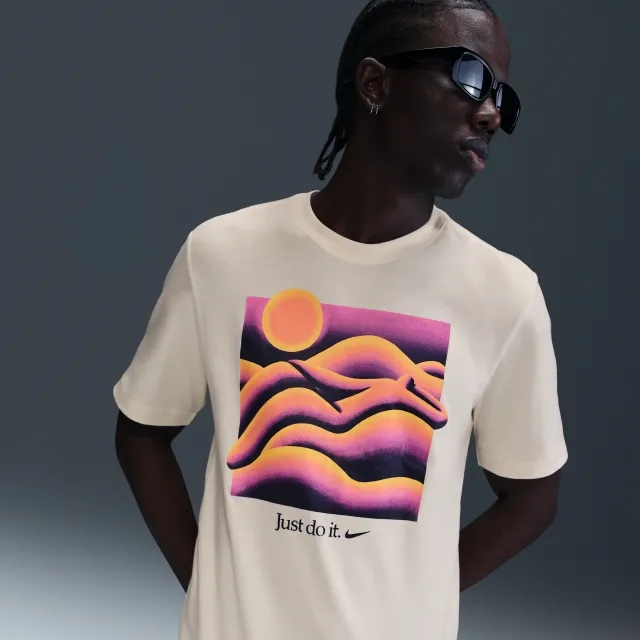 Nike Sportswear T-Shirt - Brown - Sustainable Materials