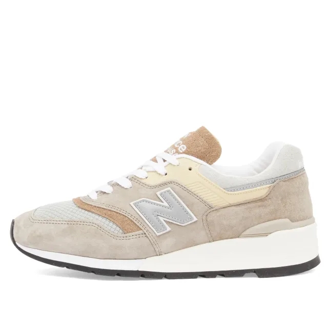New Balance Unisex Made in USA 997 in Beige/Grey Suede/Mesh