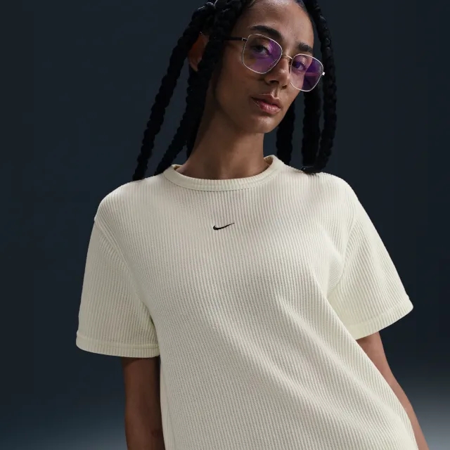 Nike Sportswear Chill Waffle Women's Loose Short-Sleeve Top - White - Cotton/Polyester