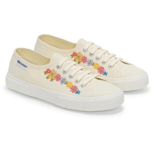 Superga  3750 FLOWER PRINNT LEGGERA  women's Shoes (Trainers) in White