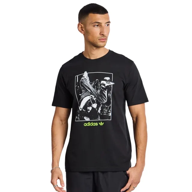 Adidas Graphics Men T-Shirts - Black