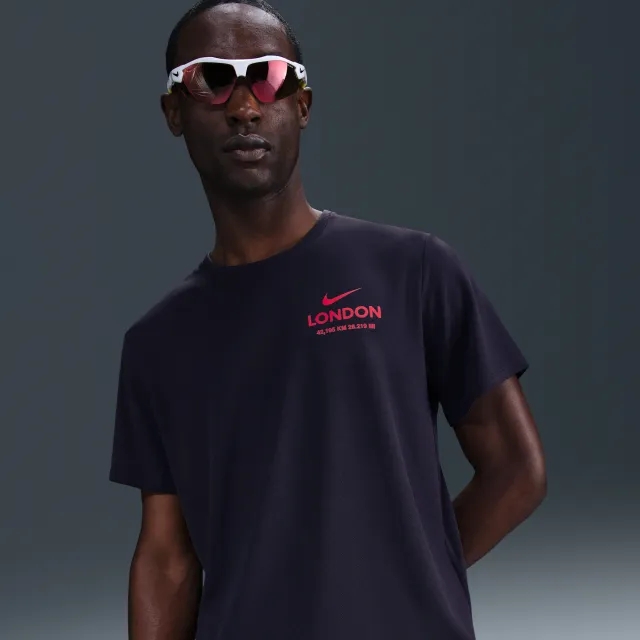 Nike Miler Men's Running T-Shirt - Purple - Sustainable Materials