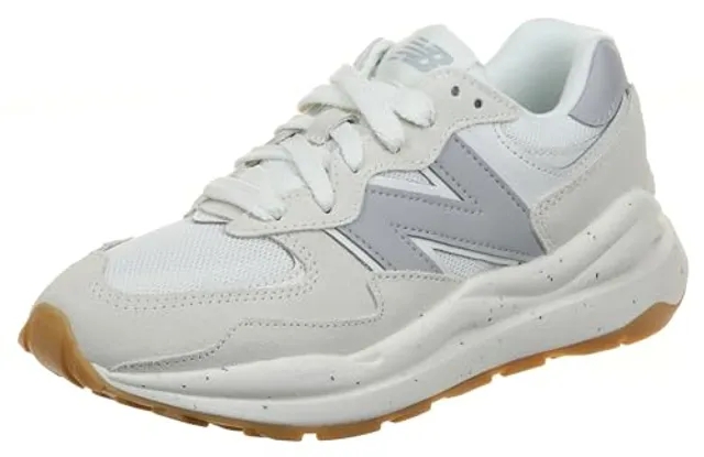 New Balance Women's 5740 in White/Grey Textile