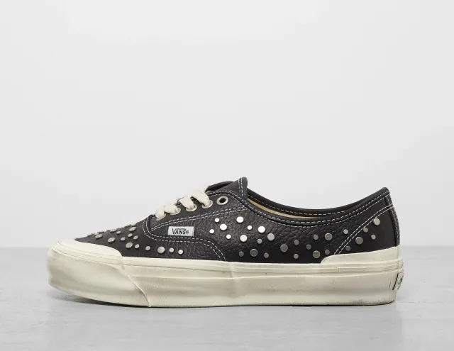 Vans - Premium Authentic Shoes, Man, Black