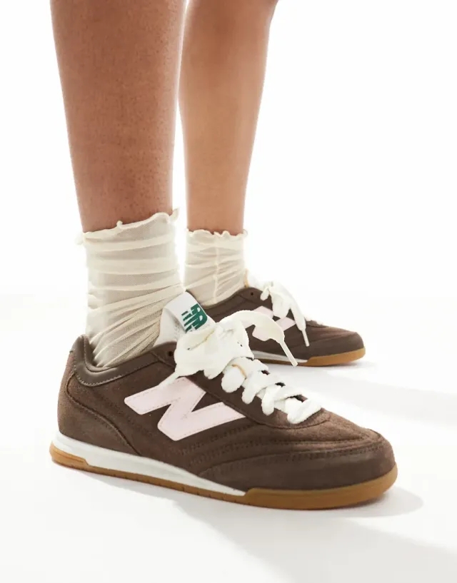 New Balance Rc42 Trainers In Brown And Pink Detail With Gumsole - Exclusive To Asos