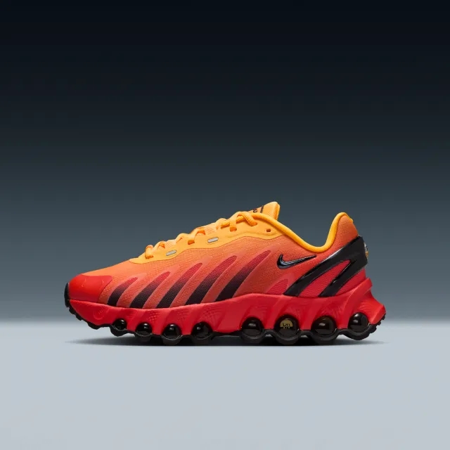 Nike Air Max Dn8 Older Kids' Shoes - Orange