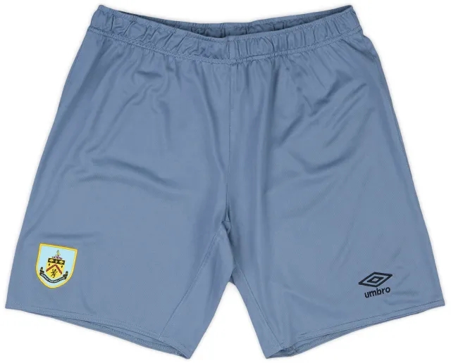 2023-24 Burnley Umbro Training Shorts (L)