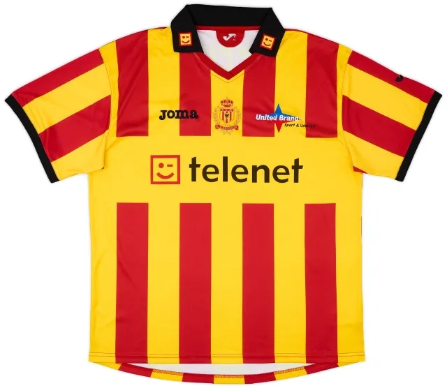 2010-12 KV Mechelen Home Shirt - 8/10 - (XL)