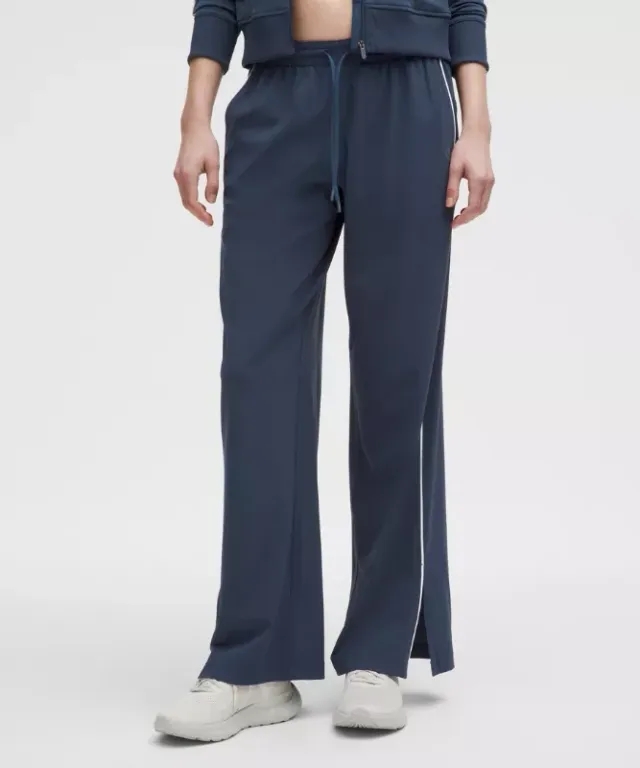 lululemon – Women's Court Rival Wide-Leg Track Pants Regular – Color Blue/White – Size 0