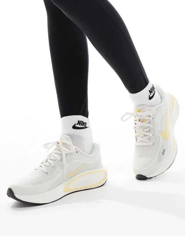 Nike Journey Run Women's Running Shoes - SU25