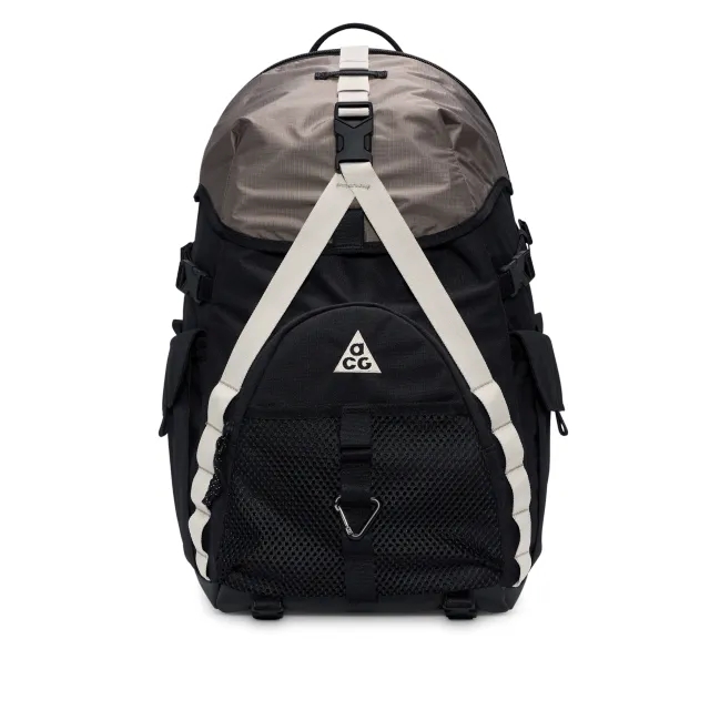Nike ACG "DAYMAX" Backpack (25L) - Black - Sustainable Materials
