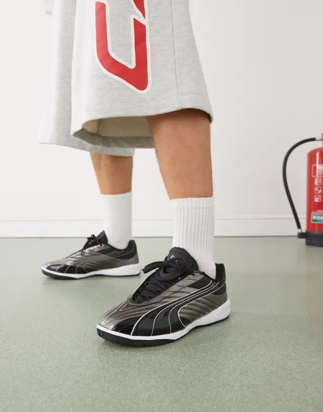 Puma V1per Trainers In Black & Silver