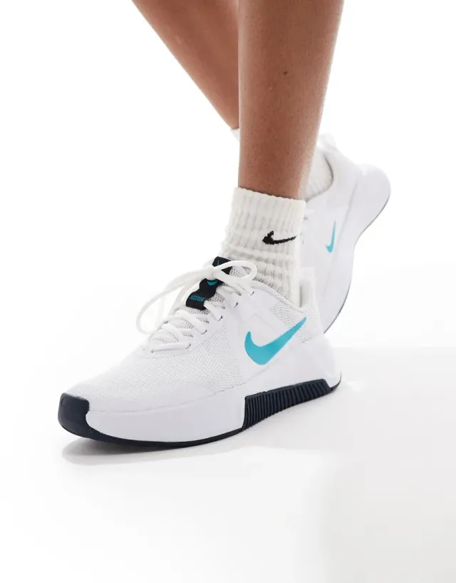 Nike Womens MC Trainer 3