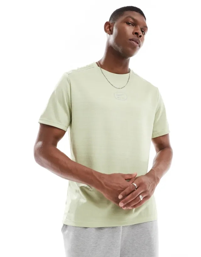 Nike Swoosh Men T-Shirts - Olive