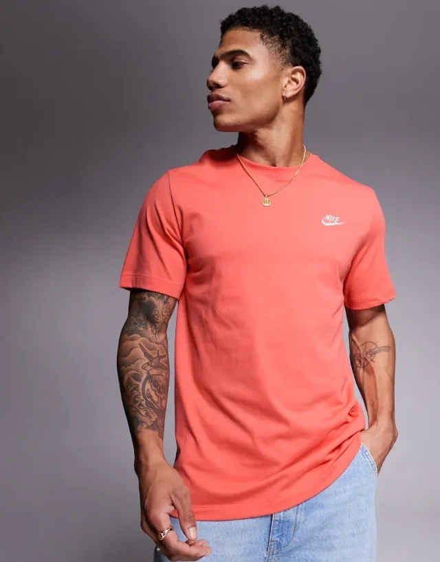 Nike Club T-Shirt - Orange - Size S - Orange